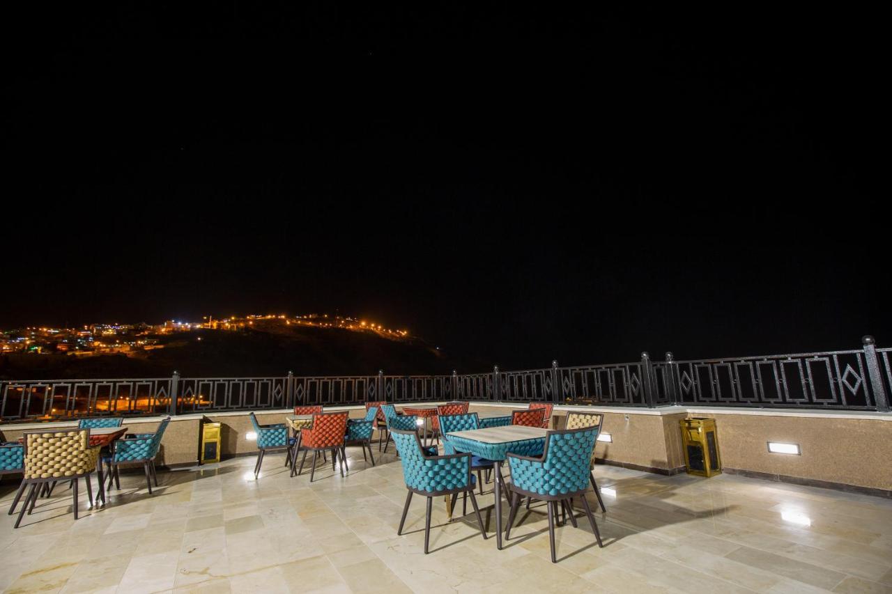 Petra Moon Luxury Hotel Ουάντι Μούσα Εξωτερικό φωτογραφία